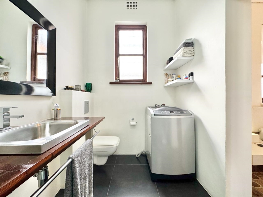 3 Bedroom Property for Sale in Woodstock Western Cape